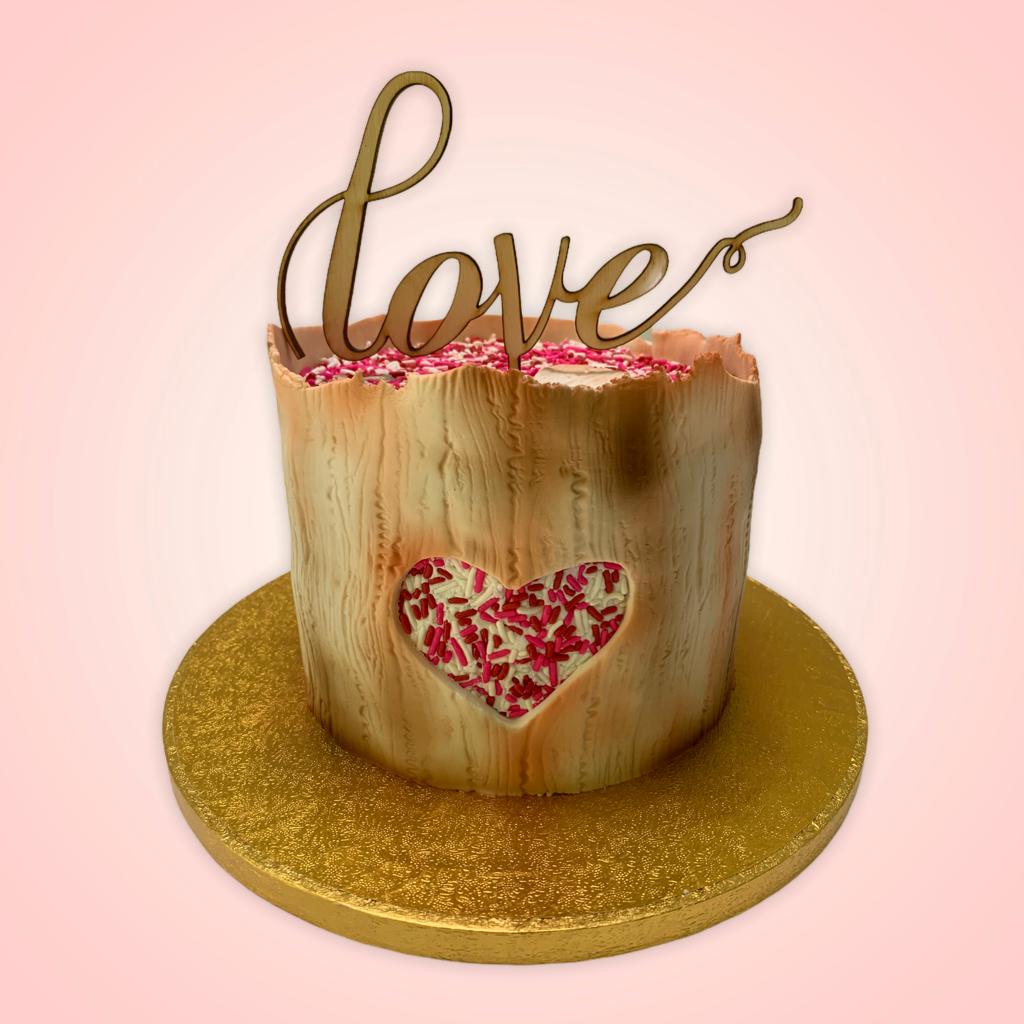 Love Valentine cakes